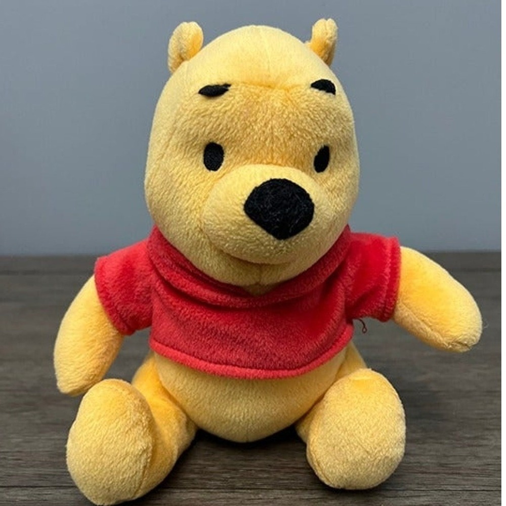 Vintage 2001 Fisher Price Winnie the Pooh Stuffed Plush Disney Mattel Yellow Red
